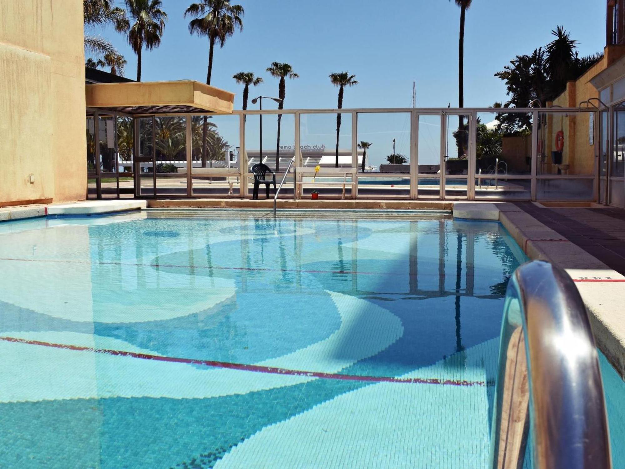 Luminoso Apartamento De 3 Dormitorios A Pie De Playa En Torremolinos Exterior foto