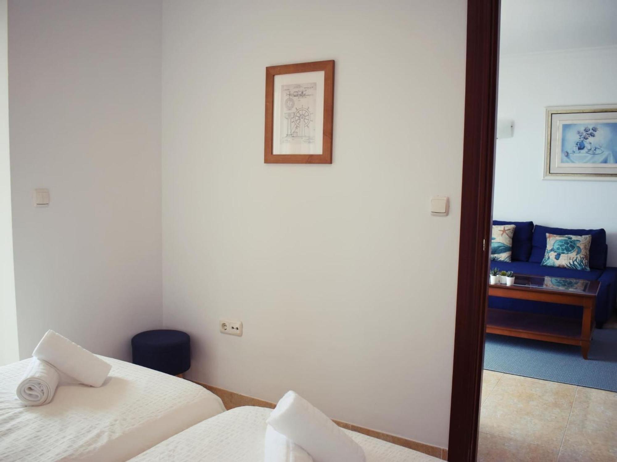 Luminoso Apartamento De 3 Dormitorios A Pie De Playa En Torremolinos Exterior foto